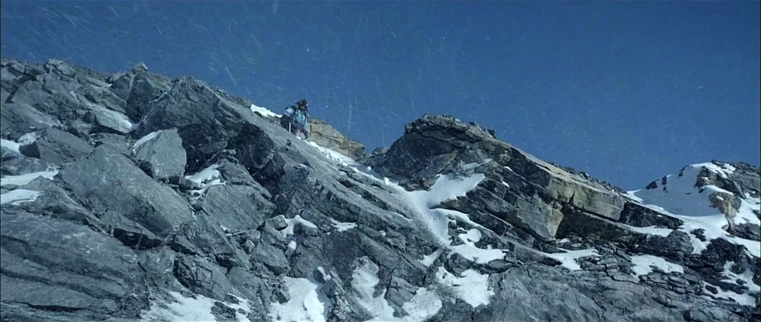 Фото - : 1568x665 / 320 Кб