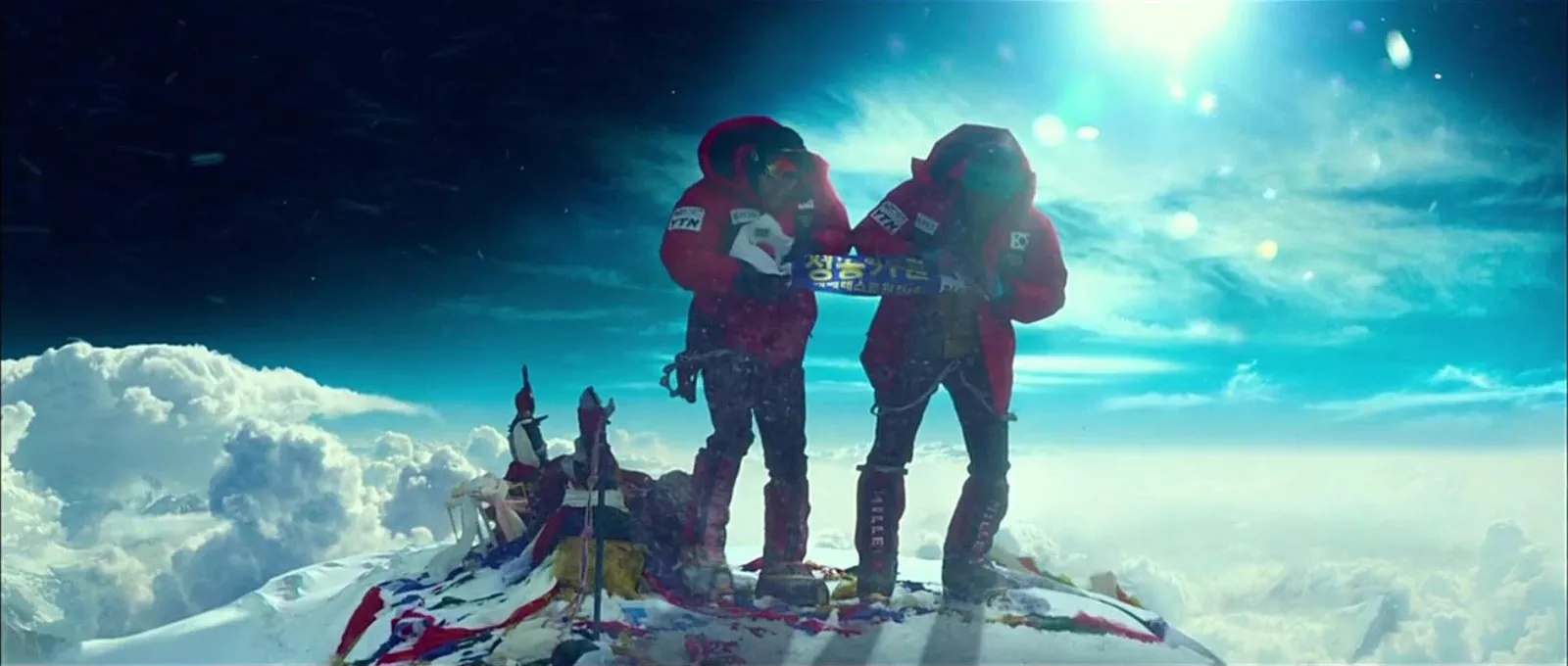 Фото - : 1600x680 / 211 Кб