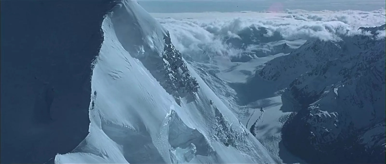 Фото - : 1600x679 / 194 Кб