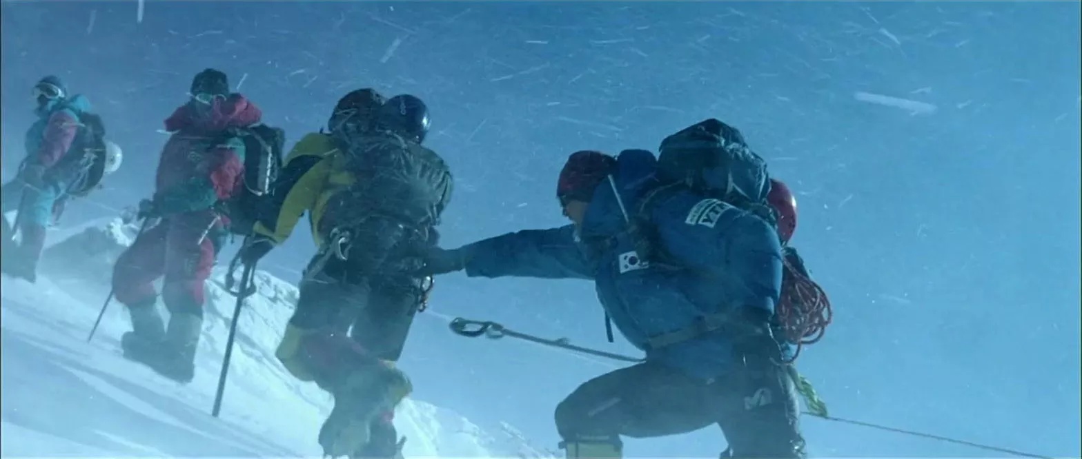 Фото - : 1568x666 / 170 Кб