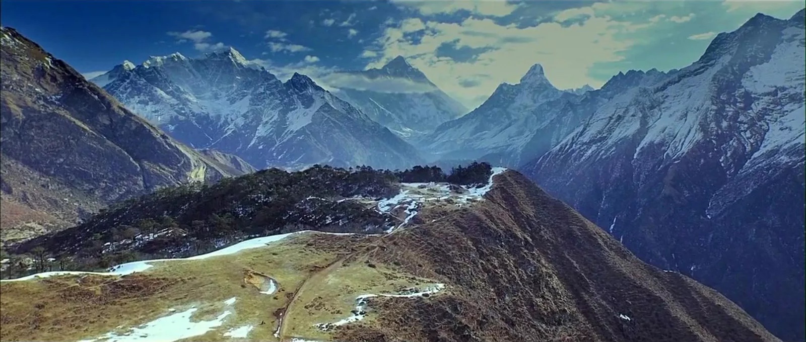 Фото - : 1600x680 / 370 Кб