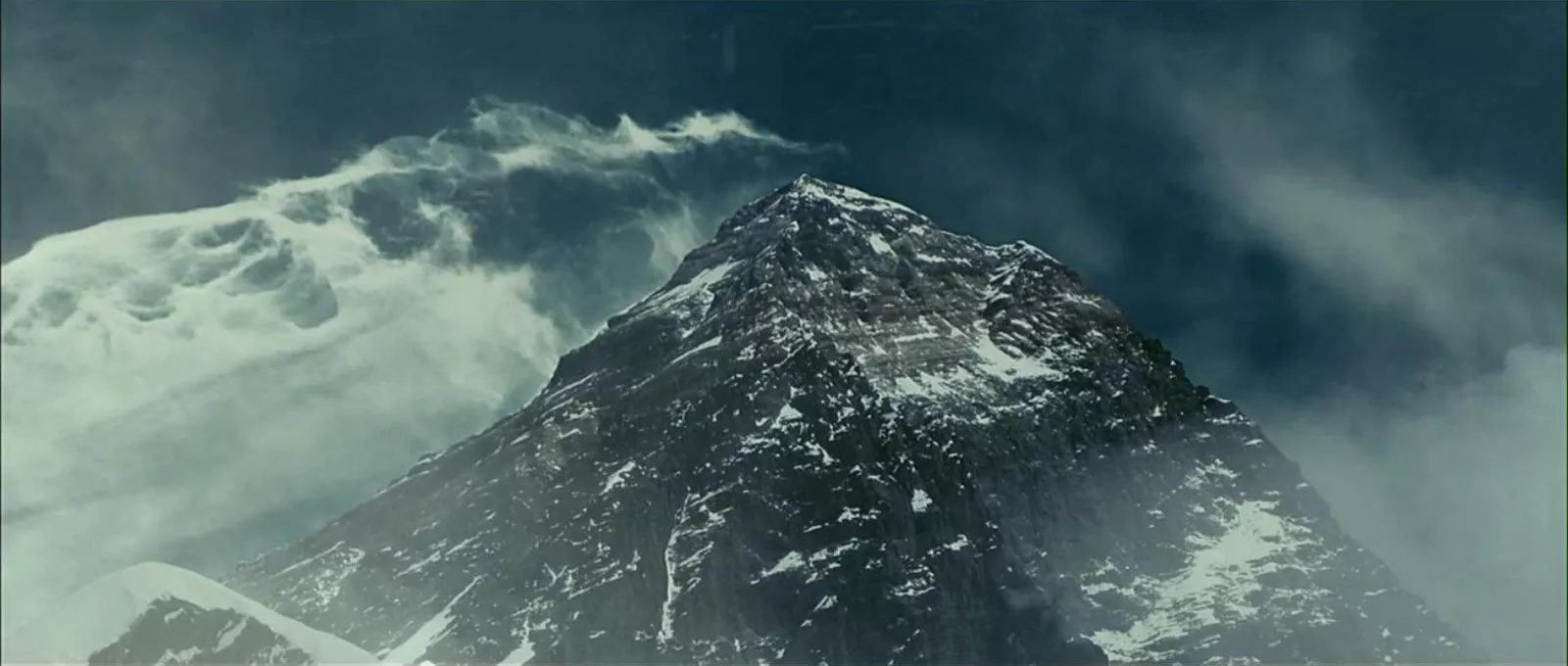 Фото - : 1600x680 / 209 Кб