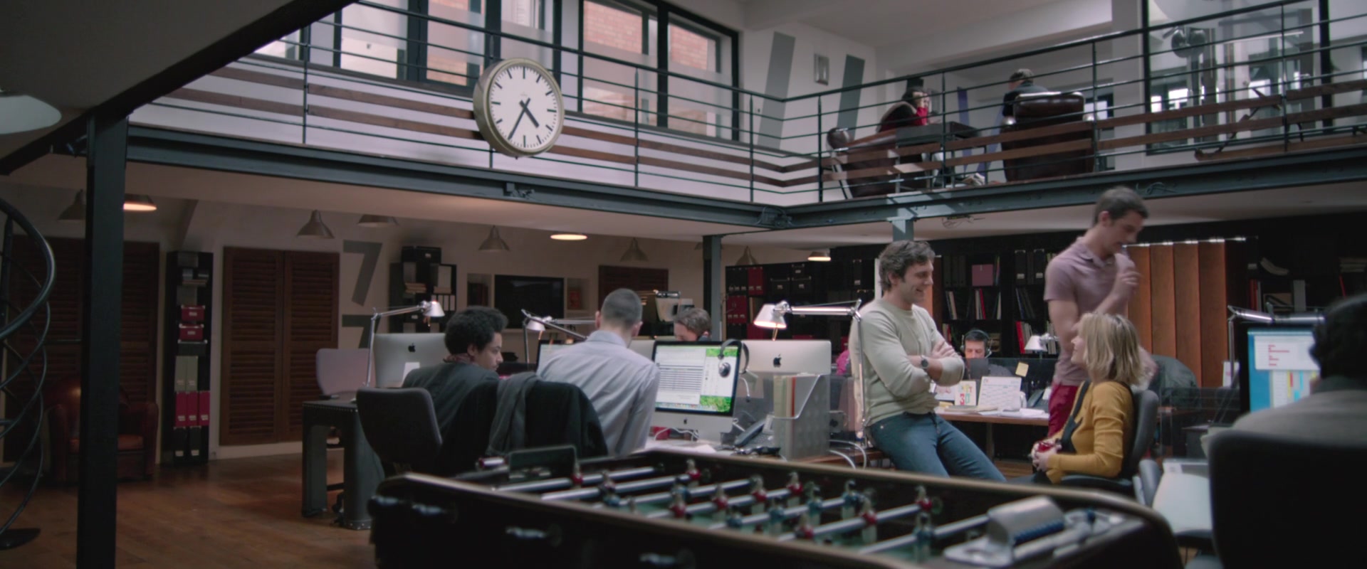 Фото - : 1920x800 / 193 Кб