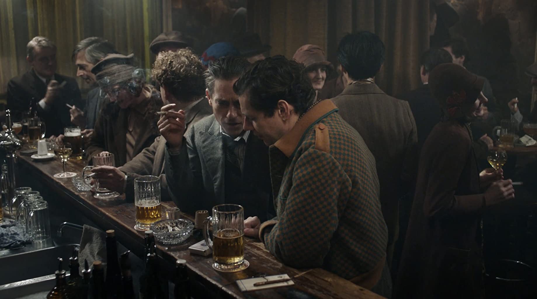 Фото - Вавилон-Берлин: 1839x1024 / 111 Кб