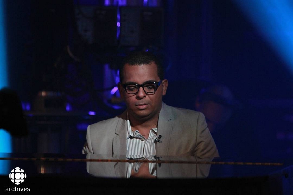 Фото - : 1110x740 / 294 Кб