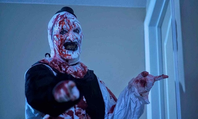 Фото - Ужасающий: 640x384 / 58 Кб