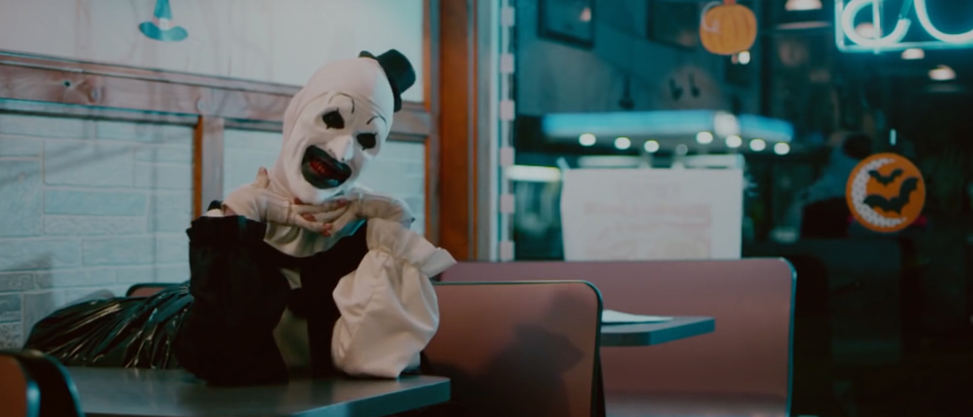 Фото - Ужасающий: 1400x600 / 306 Кб