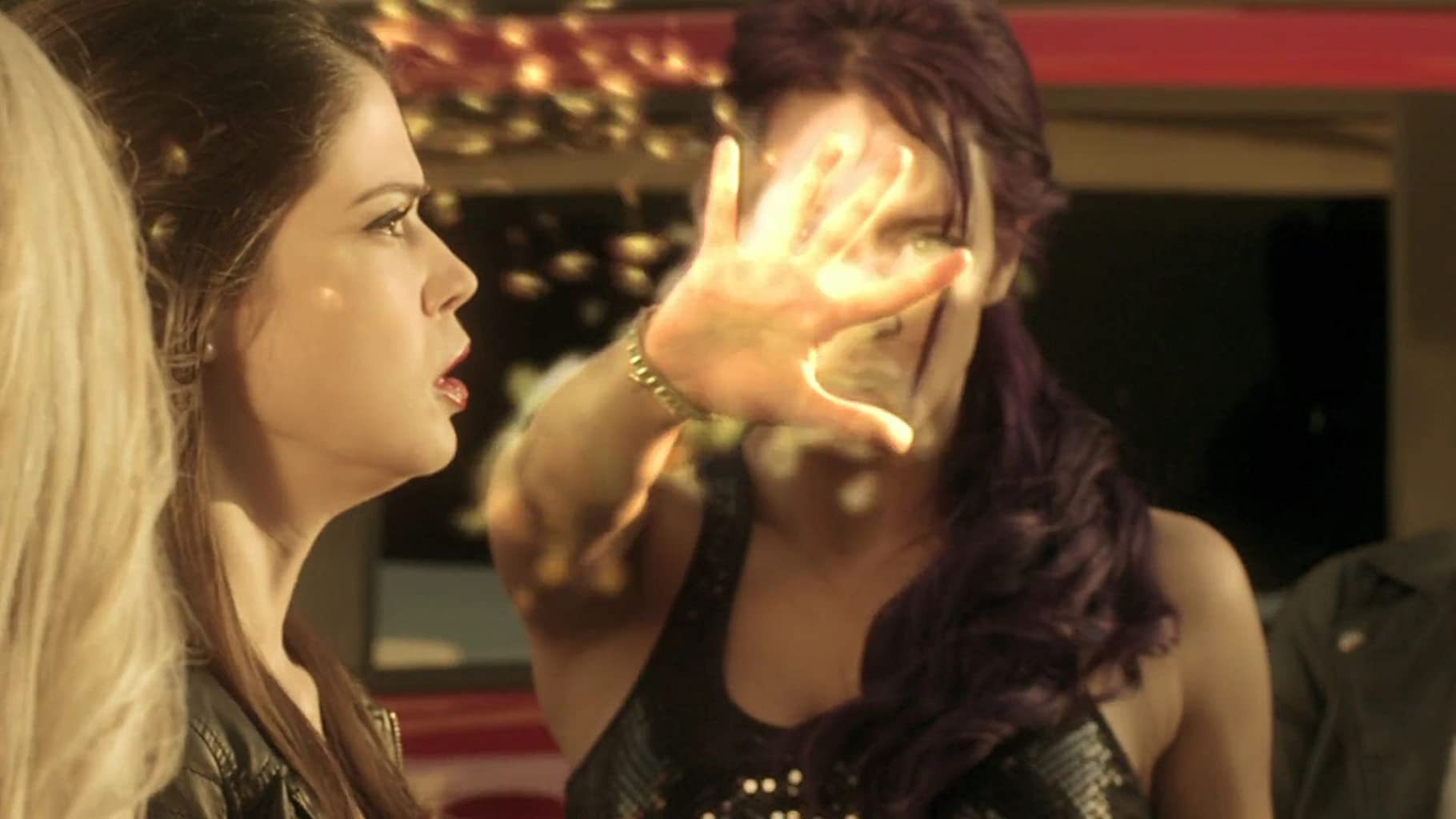 Фото - : 1820x1024 / 85 Кб