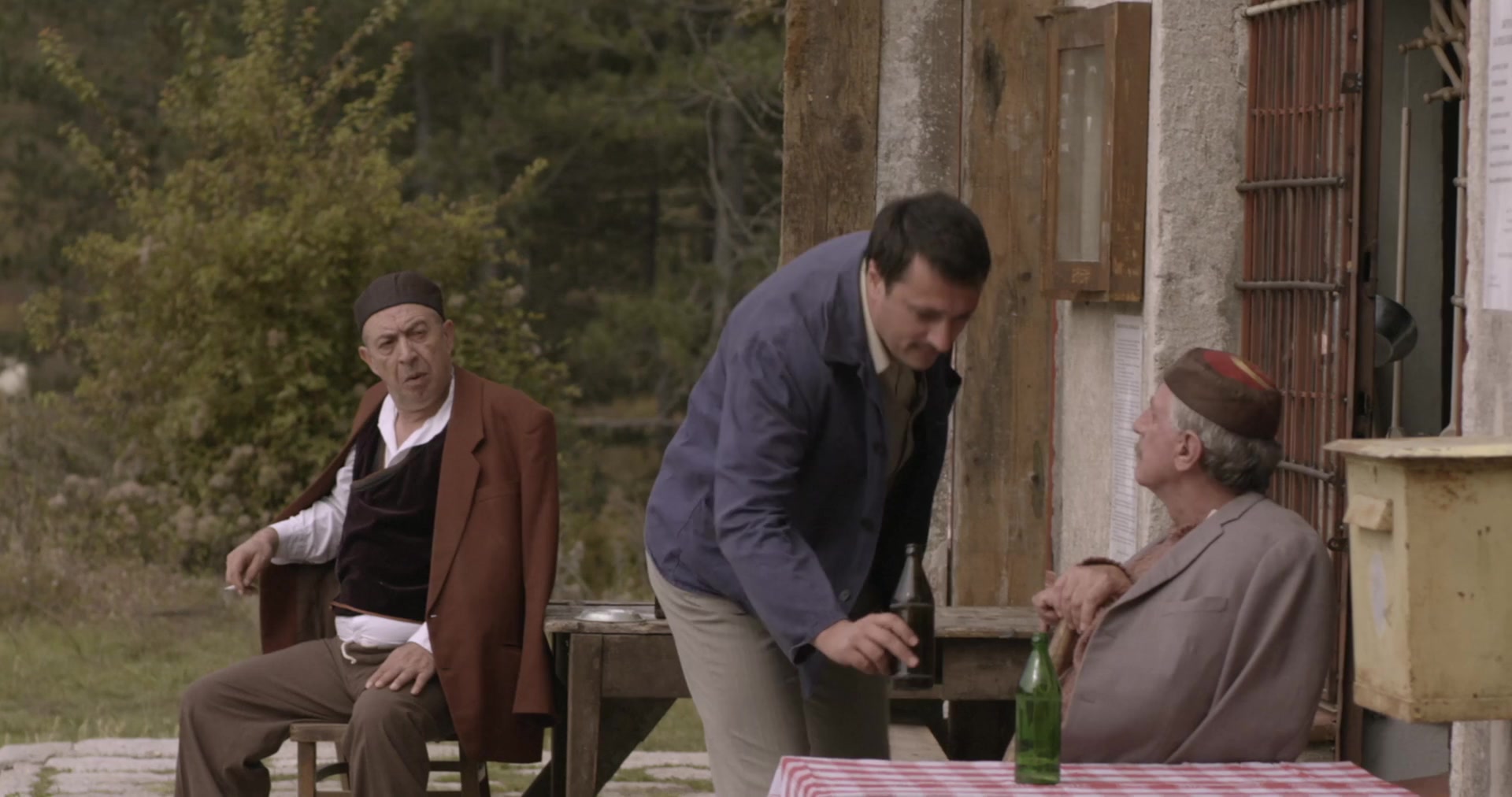 Фото - : 1920x1012 / 184 Кб