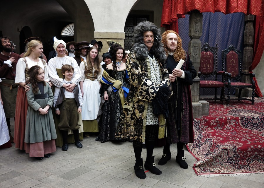 Фото - : 900x642 / 200 Кб