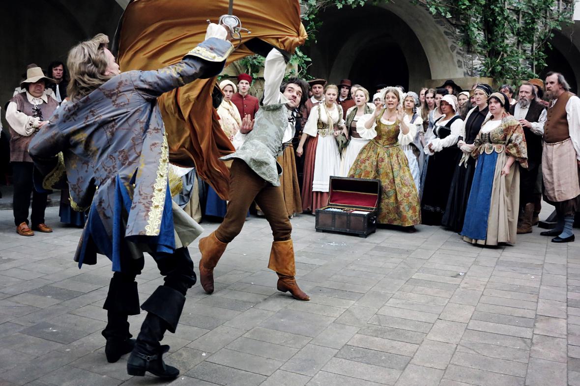 Фото - : 1180x786 / 160 Кб