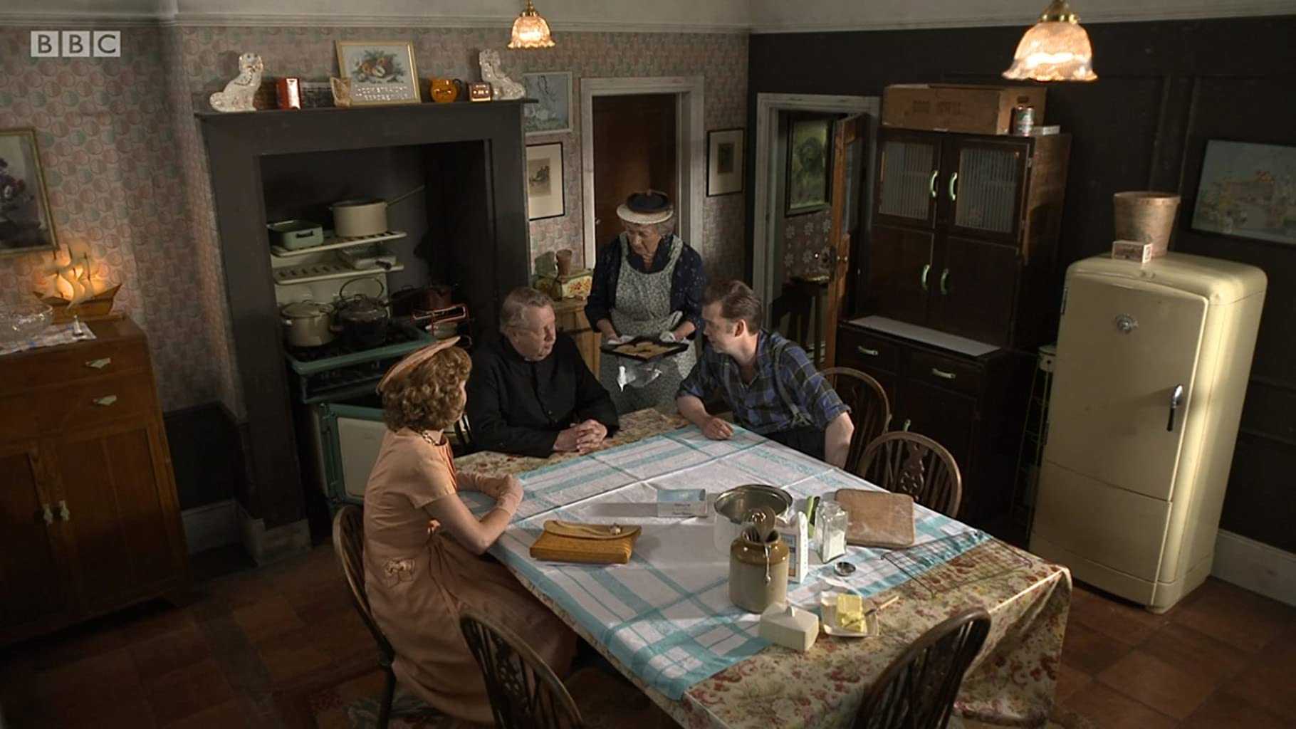 Фото - : 1820x1024 / 130 Кб