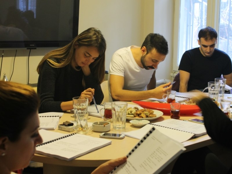 Фото - : 800x600 / 72 Кб