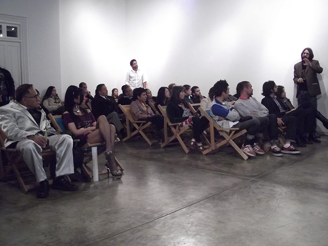 Фото - : 1365x1024 / 101 Кб