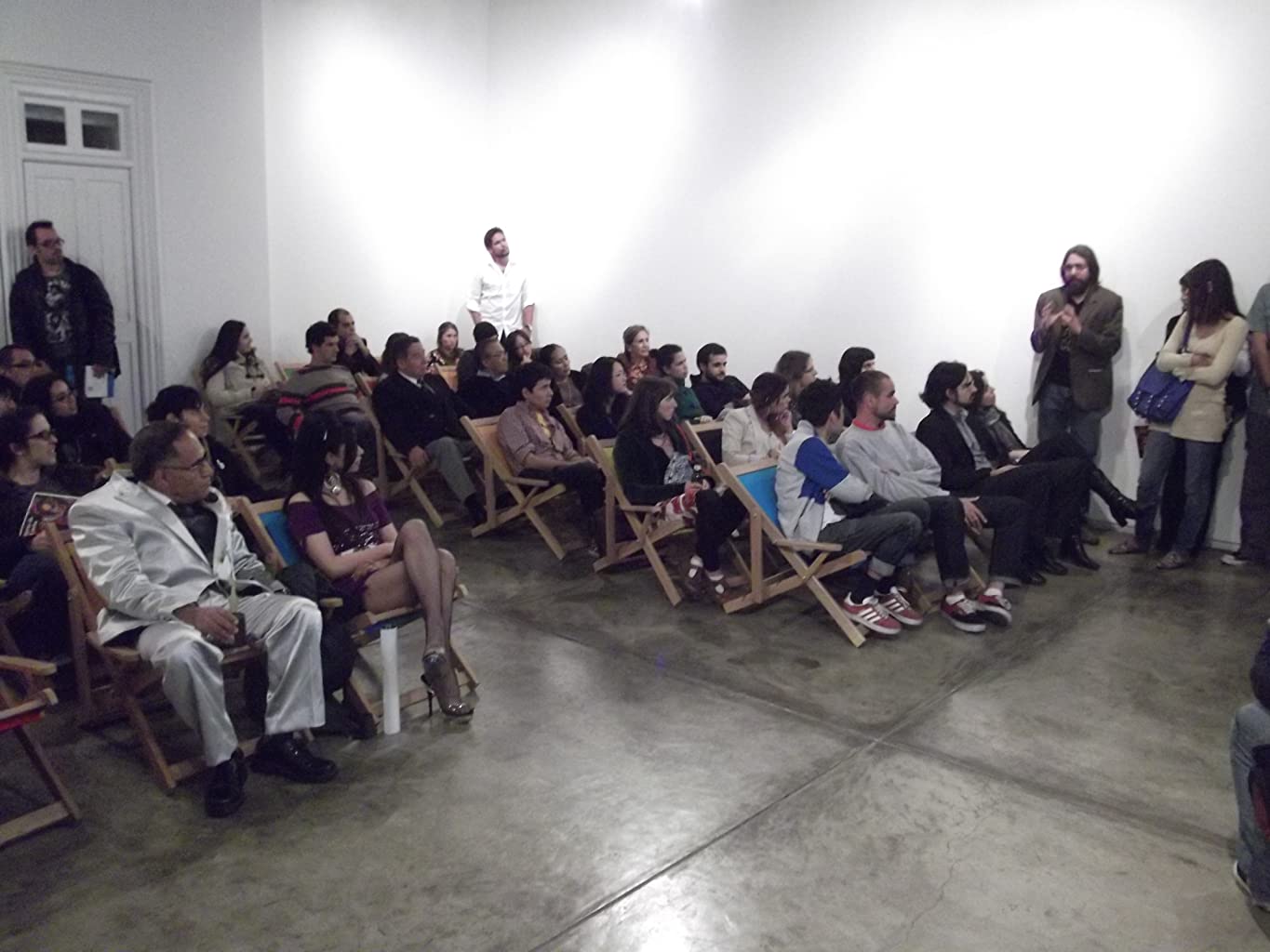 Фото - : 1365x1024 / 101 Кб