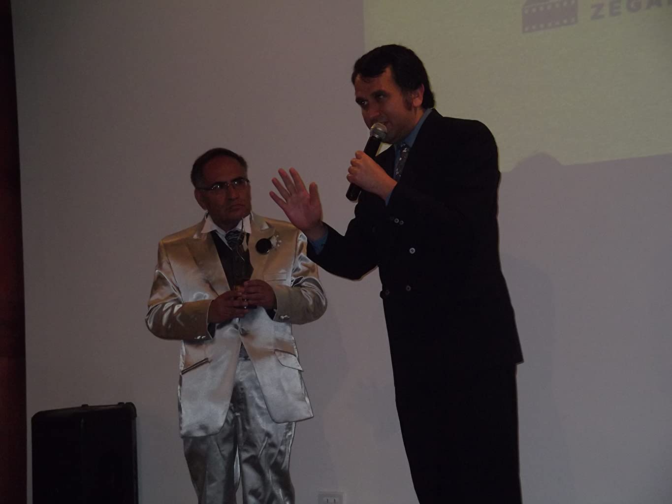 Фото - : 1365x1024 / 45 Кб