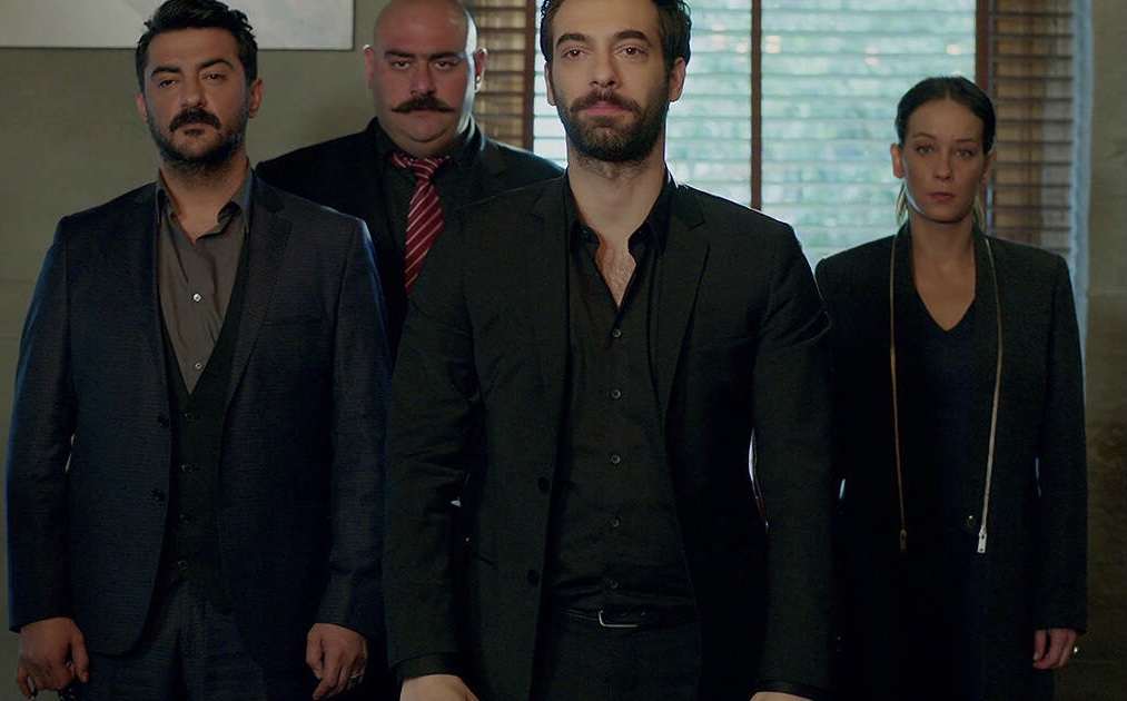 Фото - : 1013x630 / 144 Кб