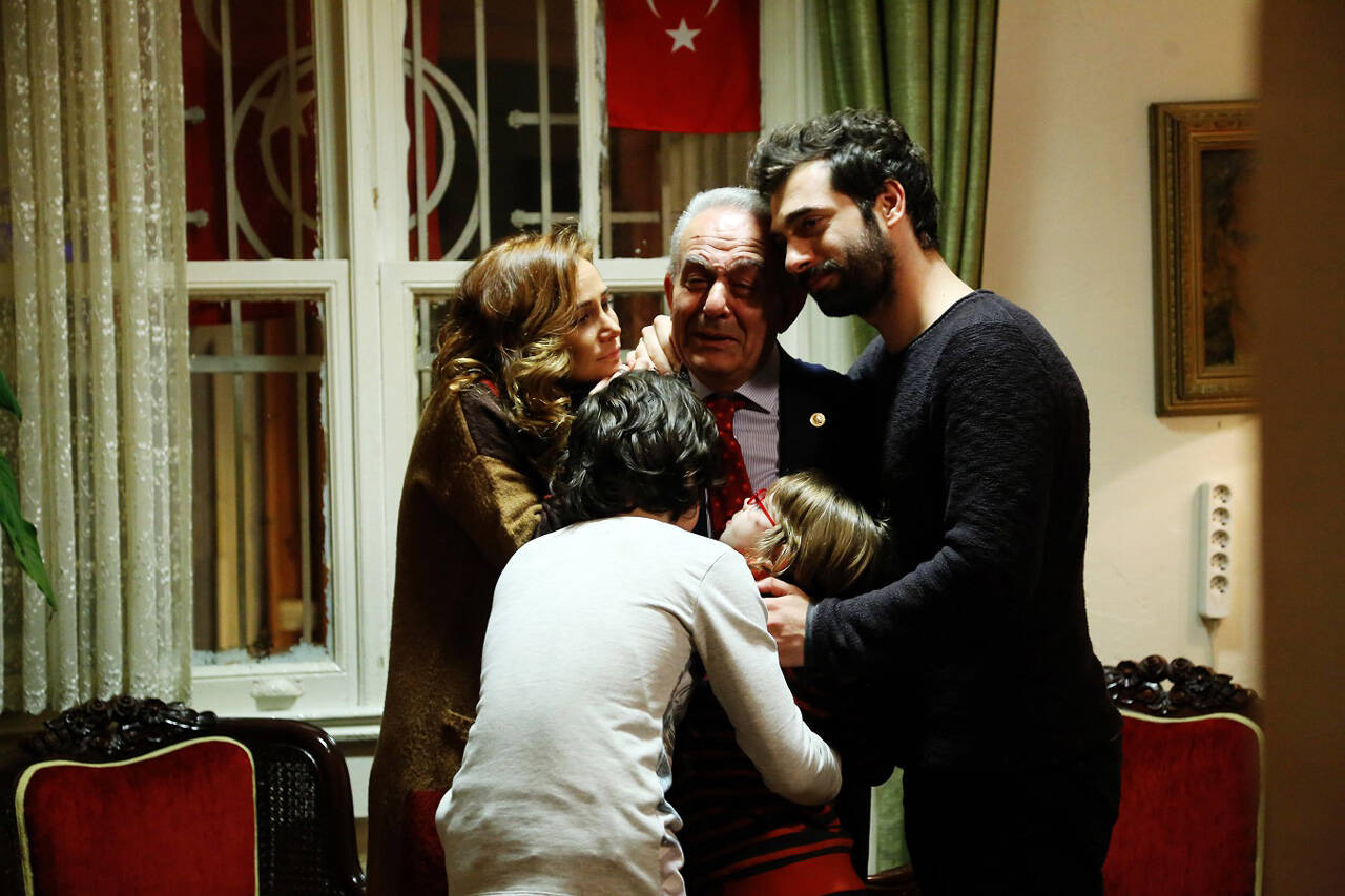 Фото - : 1280x853 / 138 Кб