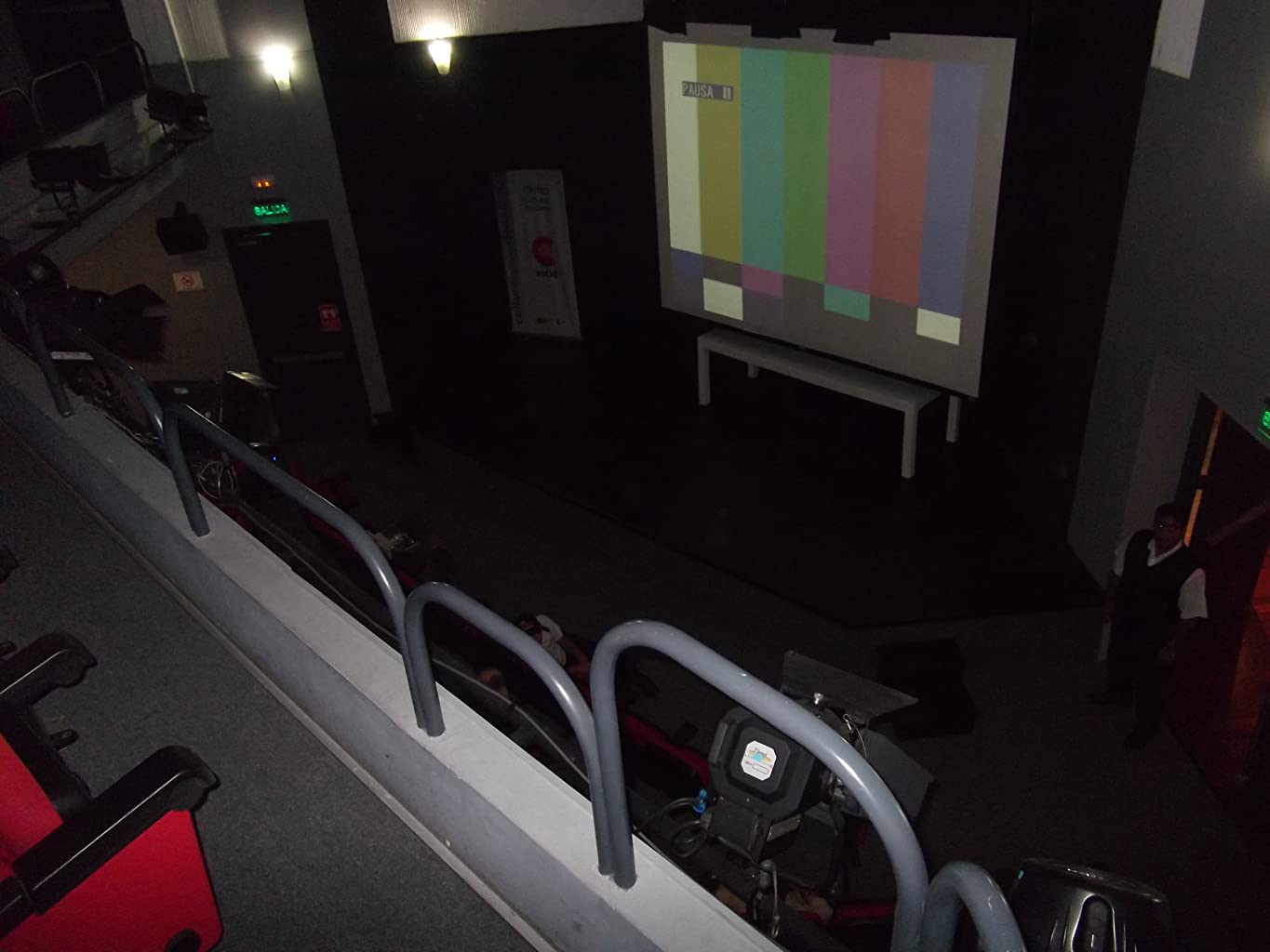 Фото - : 1365x1024 / 70 Кб