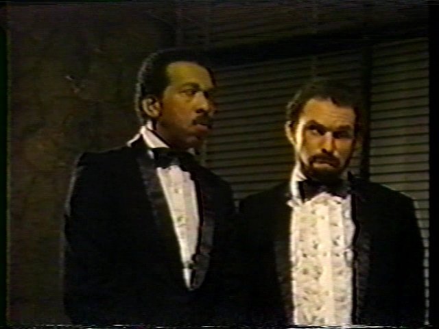 Фото - : 640x480 / 43 Кб