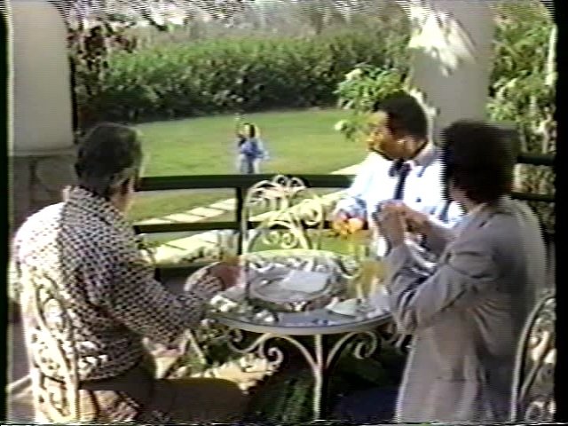 Фото - : 640x480 / 72 Кб