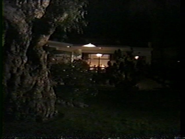 Фото - : 640x480 / 37 Кб