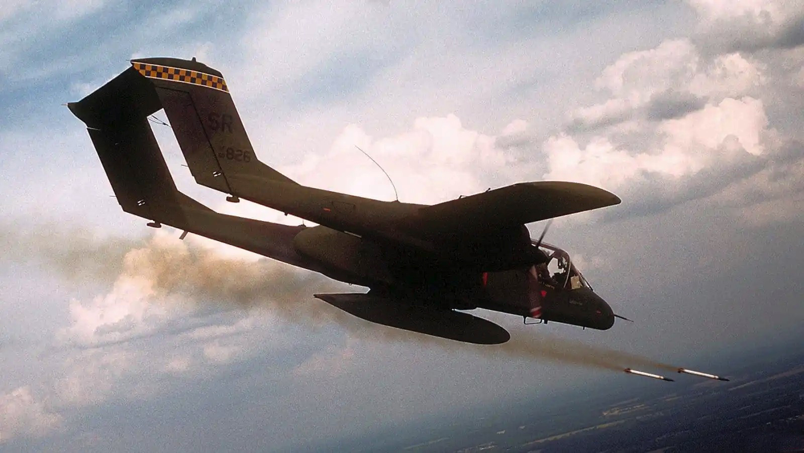 Фото - : 1600x902 / 469 Кб