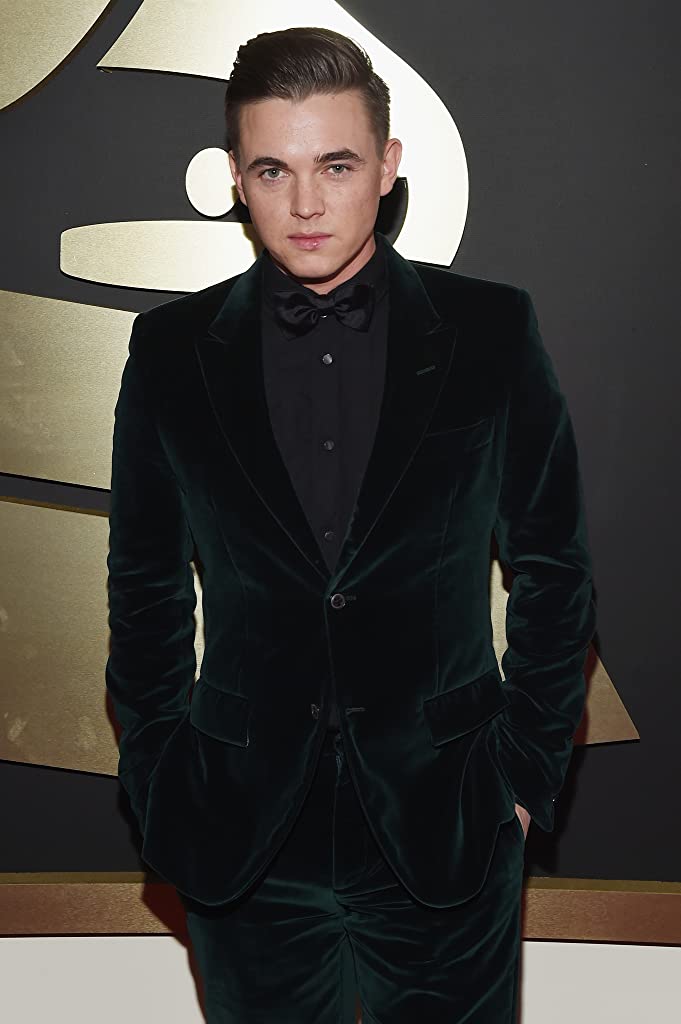 Фото - : 681x1024 / 43 Кб