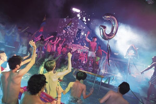 Фото - : 600x400 / 54 Кб