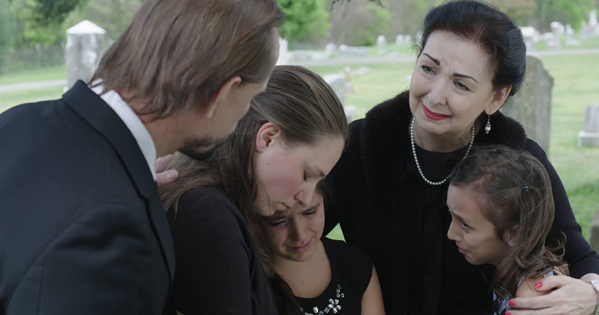 Фото - : 1942x1024 / 102 Кб