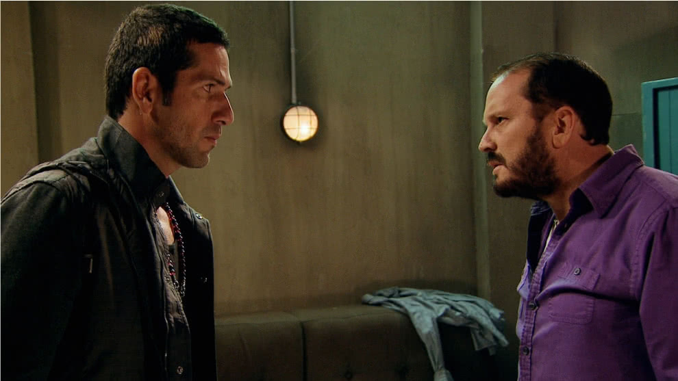 Фото - : 990x557 / 64 Кб