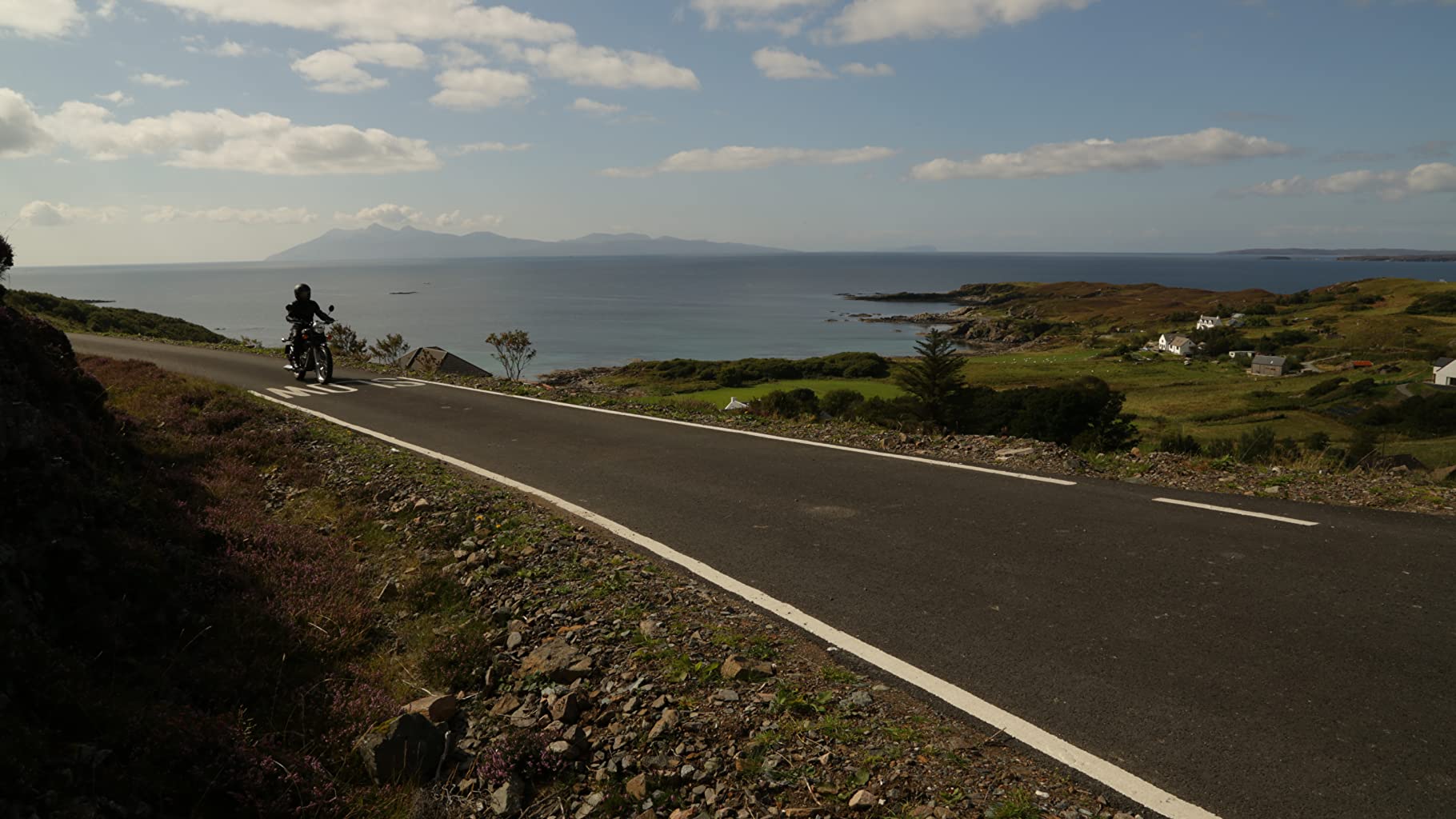 Фото - : 1820x1024 / 185 Кб