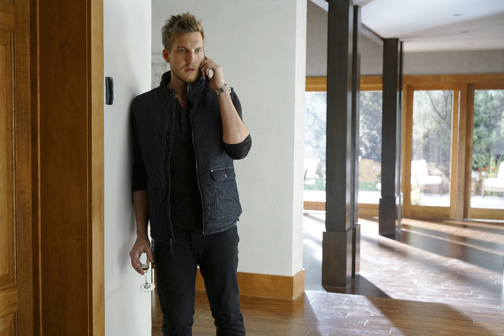 Фото - : 1000x667 / 524 Кб