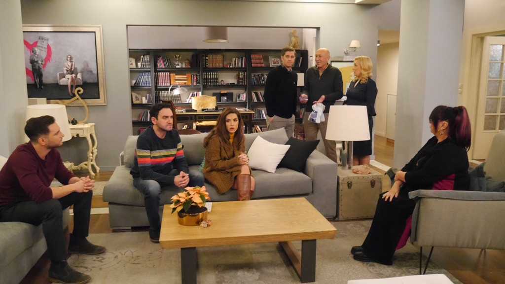 Фото - : 1024x576 / 345 Кб