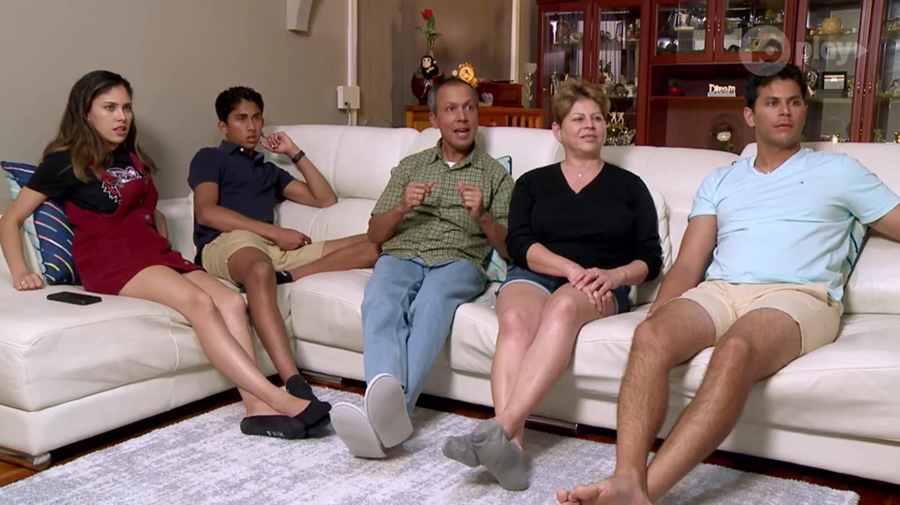 Фото - : 1824x1024 / 140 Кб