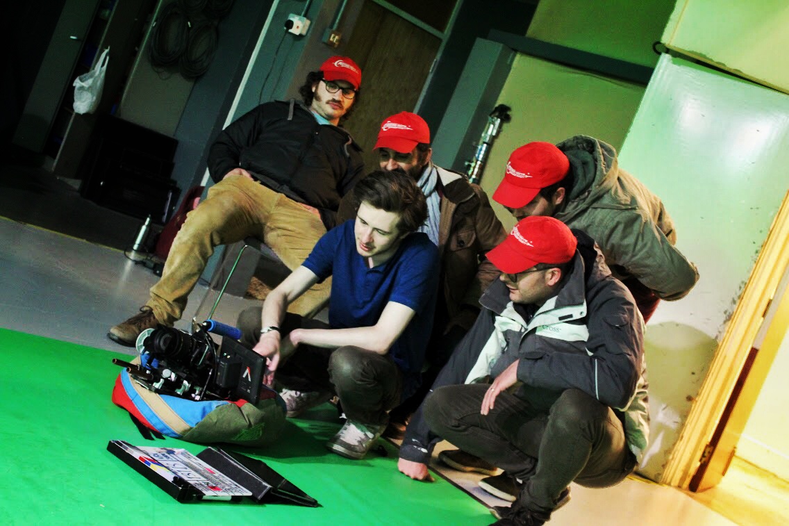 Фото - : 1136x757 / 250 Кб