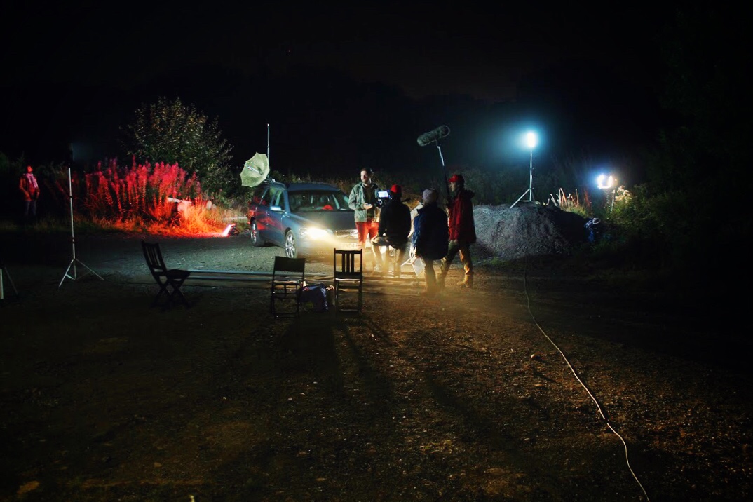 Фото - : 1074x716 / 214 Кб