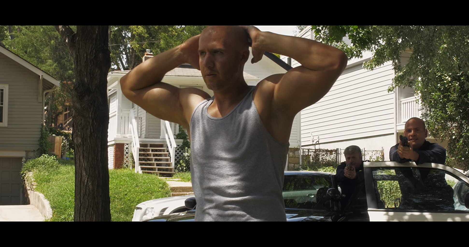 Фото - : 1942x1024 / 201 Кб