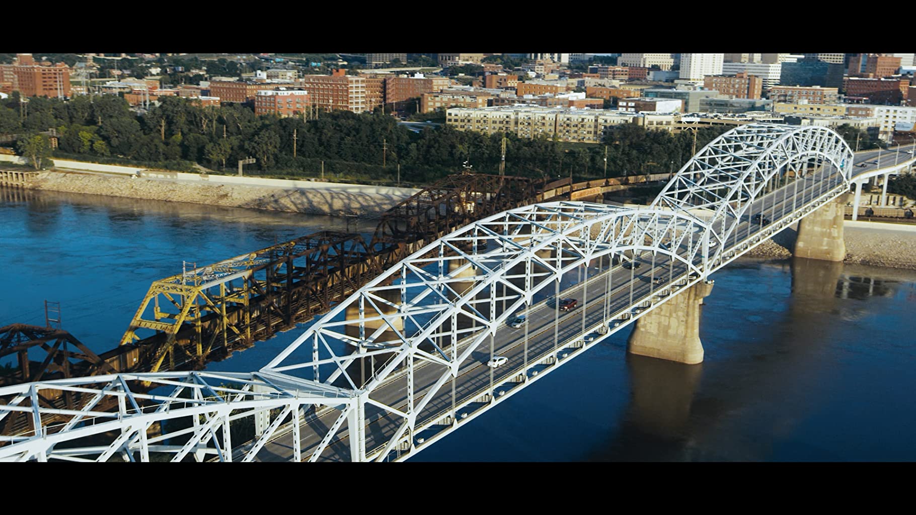 Фото - : 1820x1024 / 271 Кб