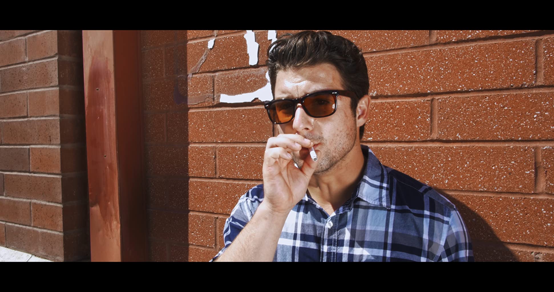 Фото - : 1942x1024 / 202 Кб