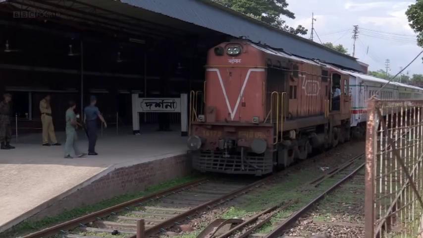 Фото - : 854x480 / 51 Кб