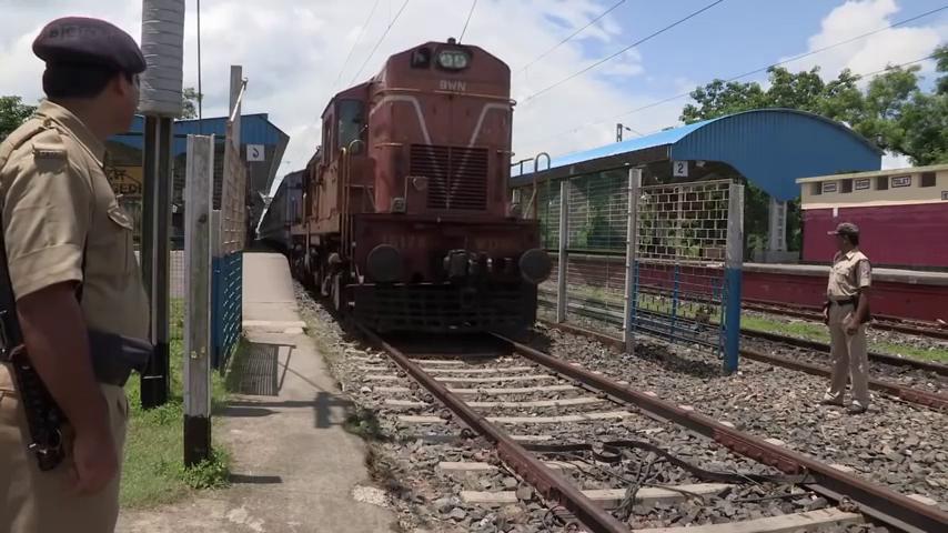 Фото - : 854x480 / 74 Кб