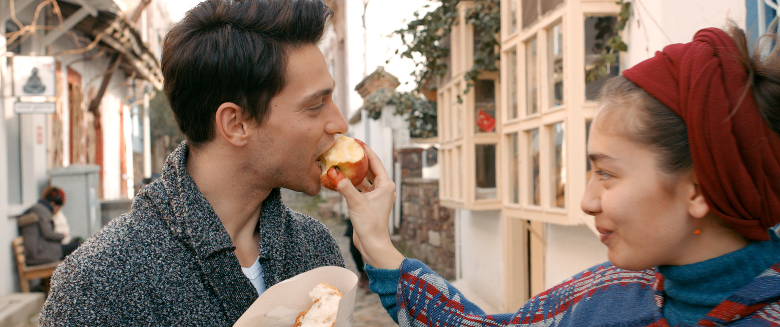 Фото - : 1600x670 / 612 Кб