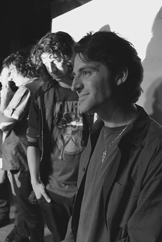 Фото - : 683x1024 / 64 Кб