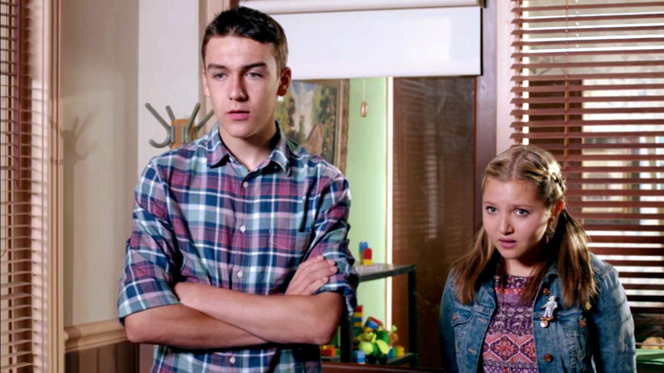 Фото - : 1366x768 / 125 Кб