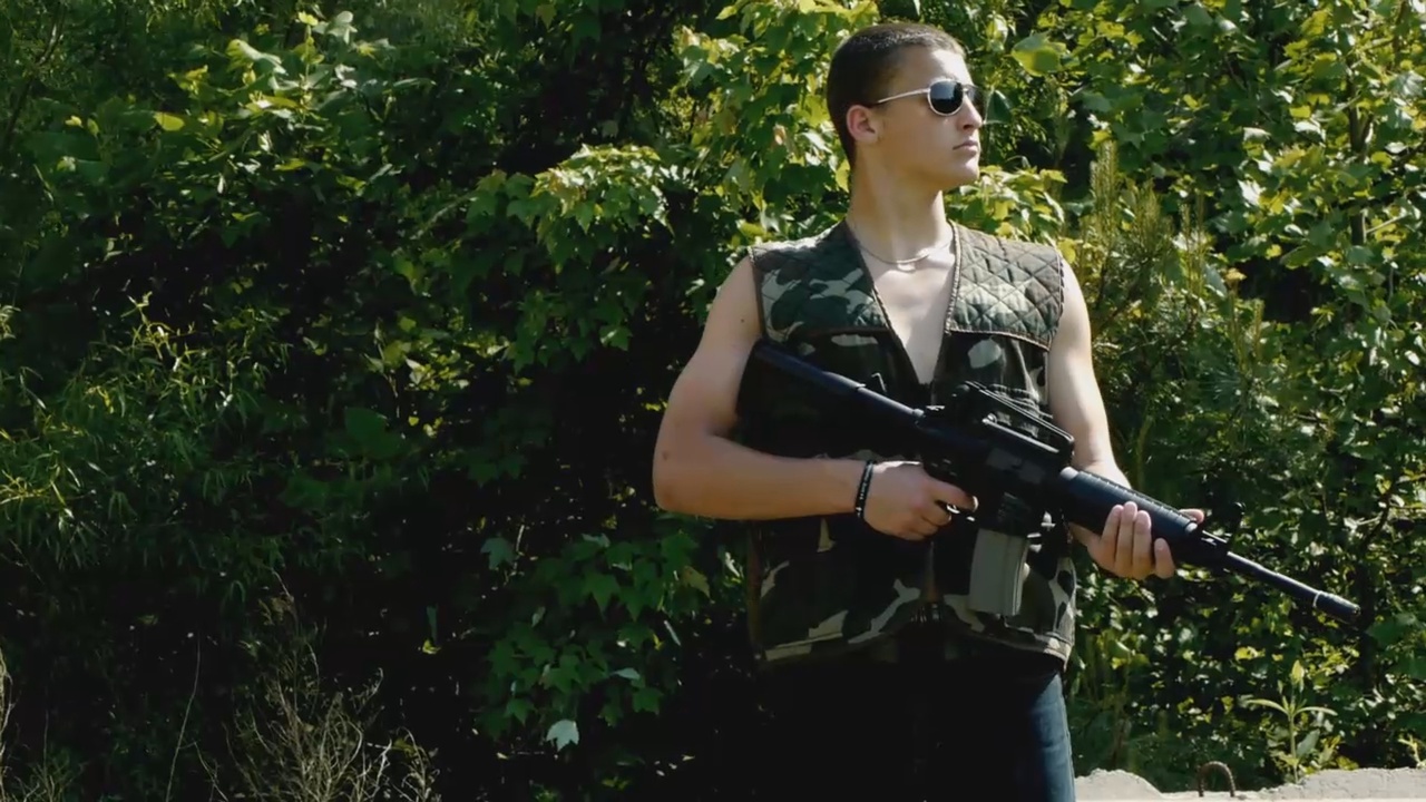 Фото - : 1280x720 / 309 Кб