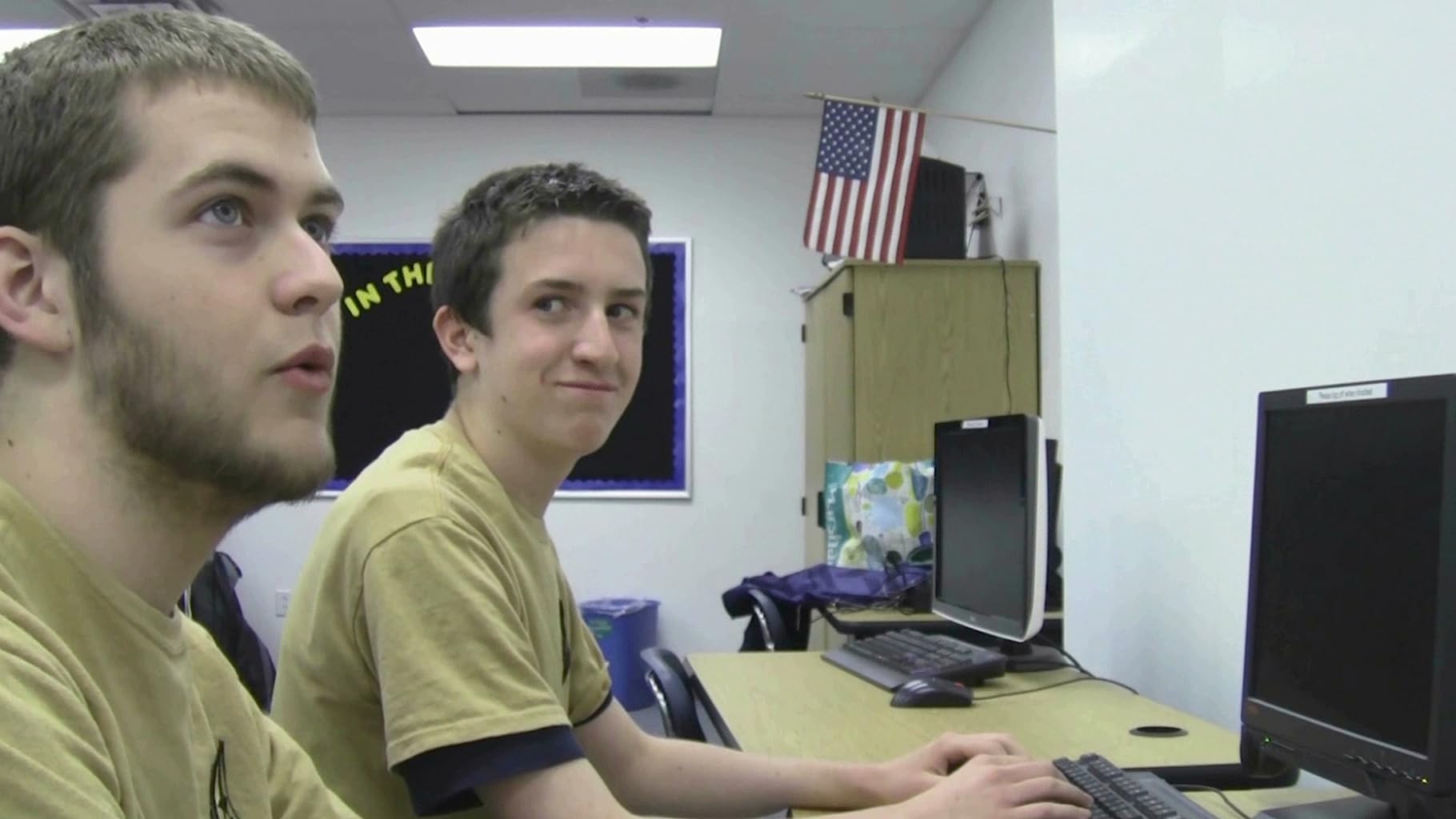 Фото - : 1820x1024 / 106 Кб