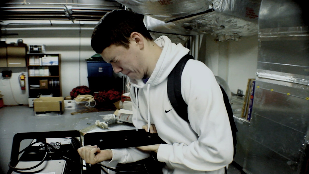 Фото - : 1280x720 / 223 Кб