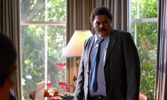 Фото - : 640x384 / 83 Кб