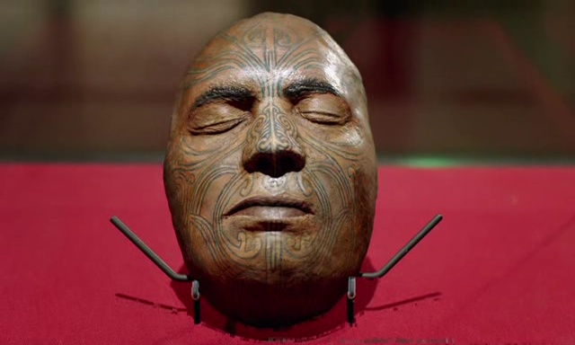 Фото - : 640x384 / 56 Кб